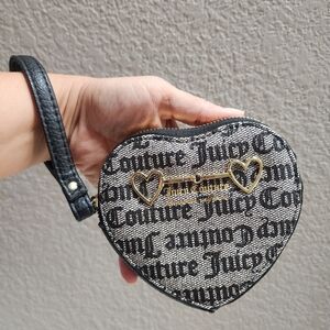 Juicy Couture Black & Gray Monogram Zip Around Heart Shaped Coin Wrist Purse‎